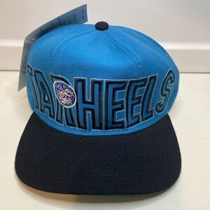 New Vtg North Carolina Tar Heels Hat Blue SnapBack Size 2 (7 1/8 - 7 5/8) Colora